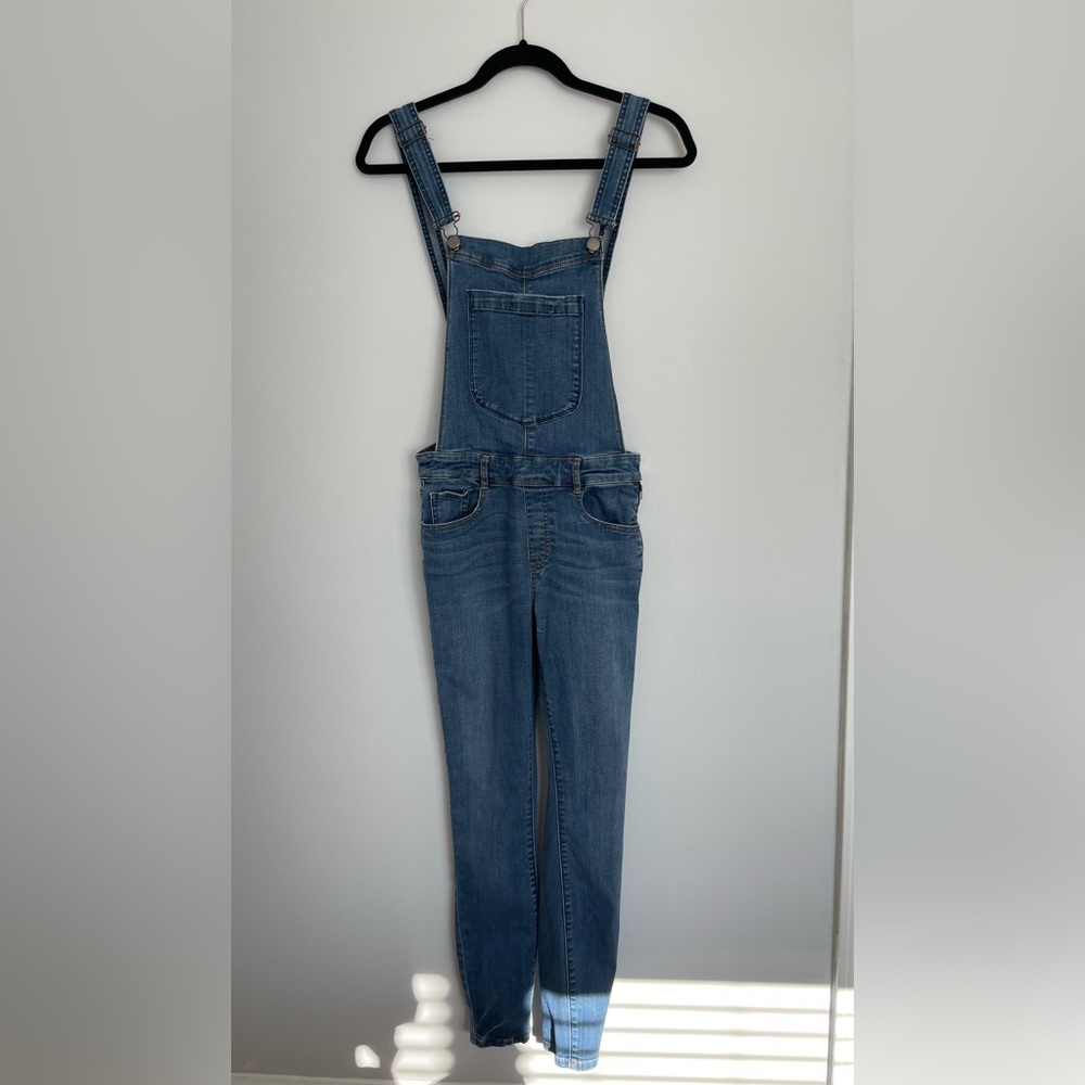 DENIM OVERALLS- KENDALL AND KYLIE